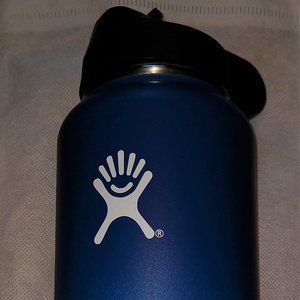 Hydro Flask genuine 40 oz blue brand new straw lid